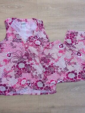 Natori Pajama Set Tank Capris Lightweight Rayon Floral M